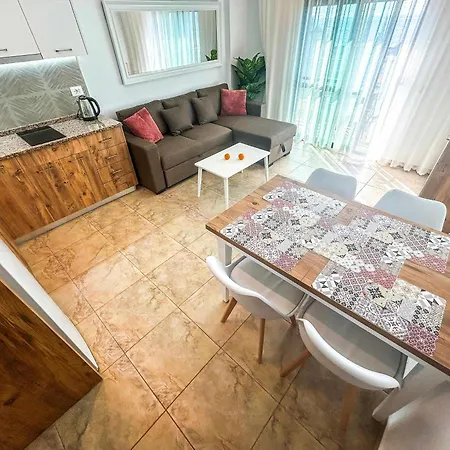 Salt Air Residences דירה *