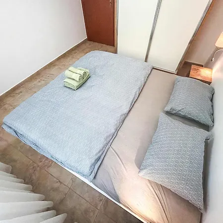Salt Air Residences דירה