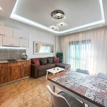 דירה Salt Air Residences